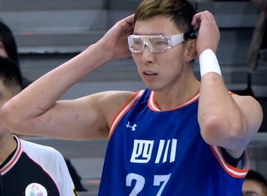 全运男篮-四川大胜辽宁夺铜牌 周琦16+13 孙铭徽15+10