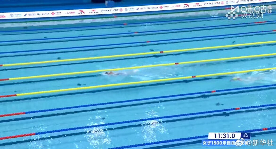李冰洁夺得全运会女子1500米自由泳冠军