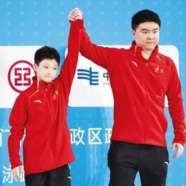 全运会跳水男子10米跳台决赛 宝鸡小将赵仁杰摘取铜牌