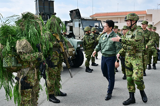 距台湾仅110公里，日防相视察小岛执意部署导弹
