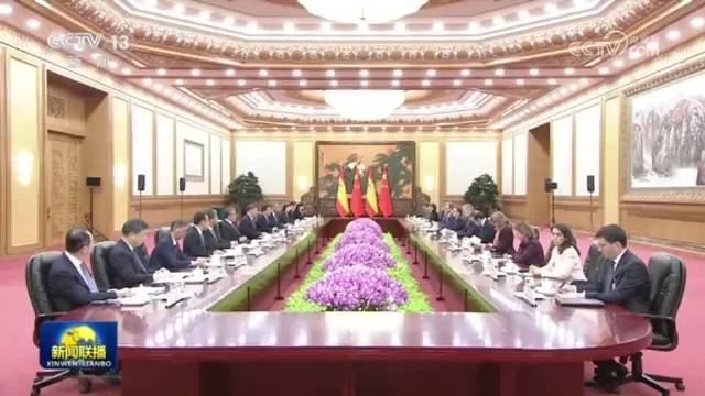 习近平会见西班牙国王费利佩六世