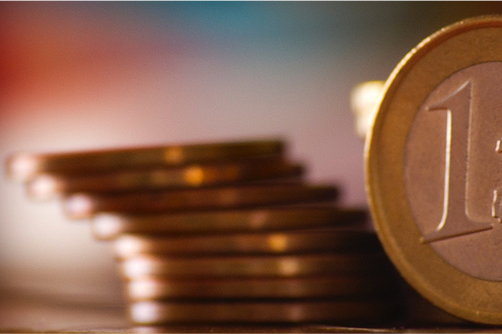 夸克AI眼镜与支付宝合作升级，新增骨传导拾音、准心等独家能力