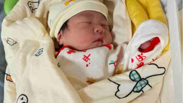 哭闹频繁的宝宝，一岁后有3个优势，爸妈别嫌弃