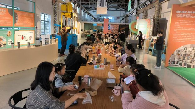 亲子共筑感恩时光——思乐得家+书屋“0~1 咖啡豆蜕变”活动温情落幕