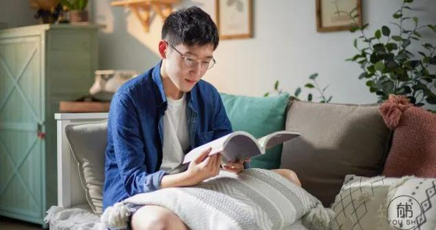 《罪与罚》：一个人真正的成熟，自醒、自持、自渡