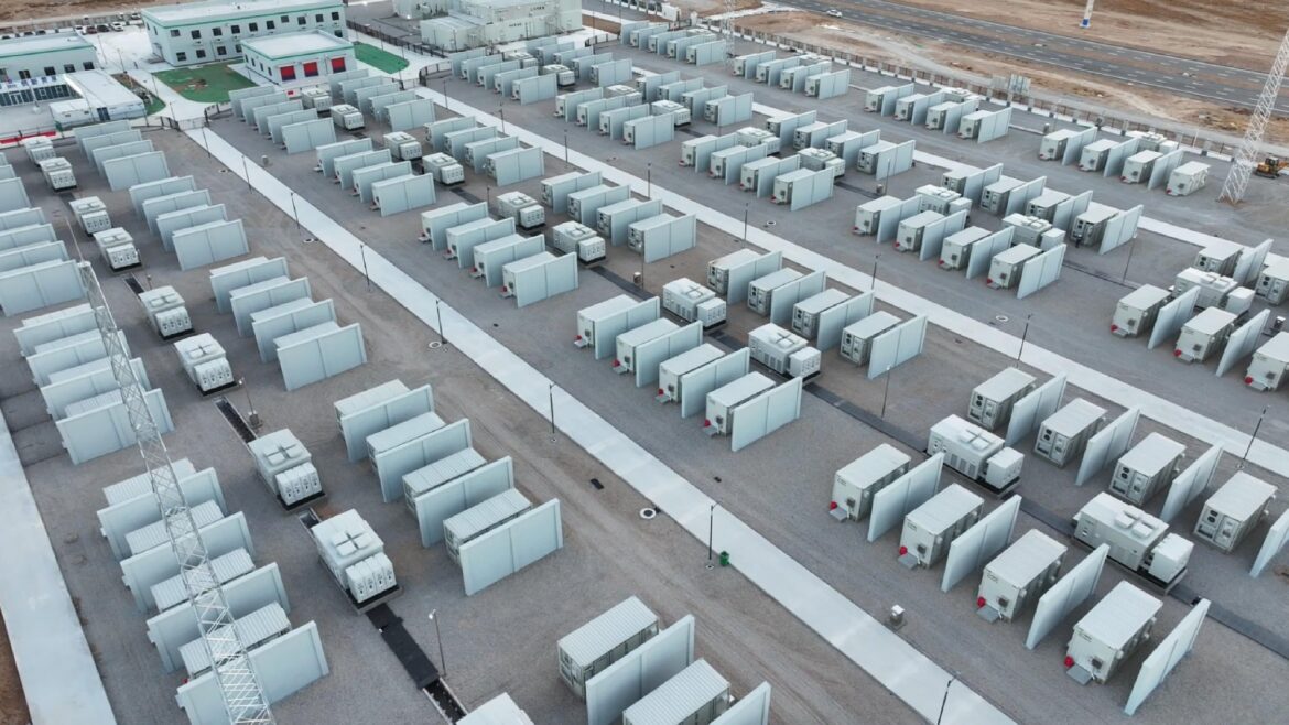 我国装机规模最大半固态锂电池储能项目成功并网