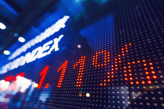 英媒：英伟达放风春节前向中国客户交付H200芯片