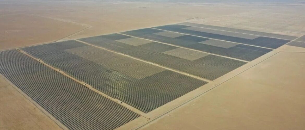 并网发电！伊拉克首个大型集中式光伏电站