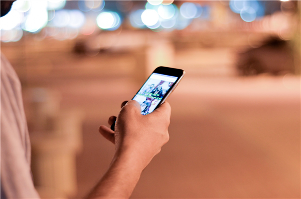 人大代表：呼吁所有APP上线极简老年模式 大额转账设24小时冷静期