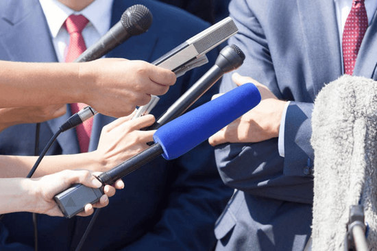 中青报评论员：在动荡的世界中，埋头做好自己的事